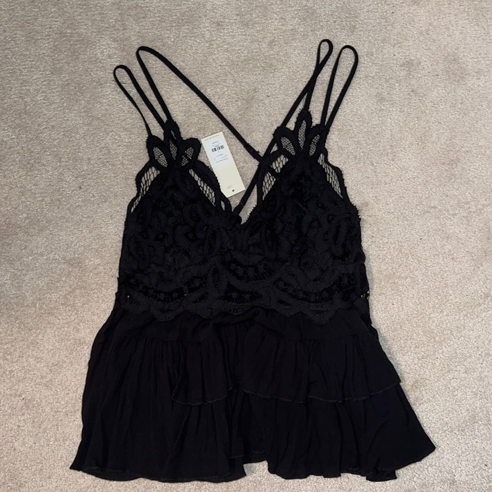 Francesca’s black lace crop top